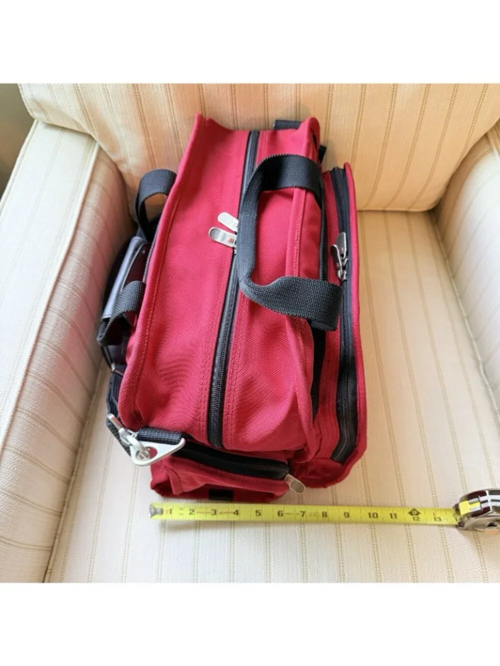 Victorinox Red Travel Bag 16